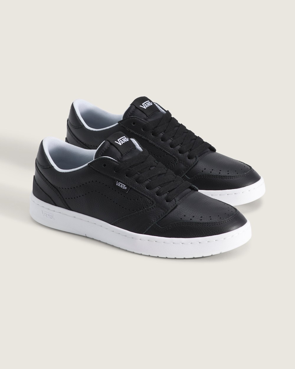 Court Low Shoe - Image 2